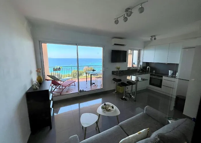 Appartement Superbe T2 Vue Magnifique Sanguinaires à 50m De La Ajaccio (Corsica)